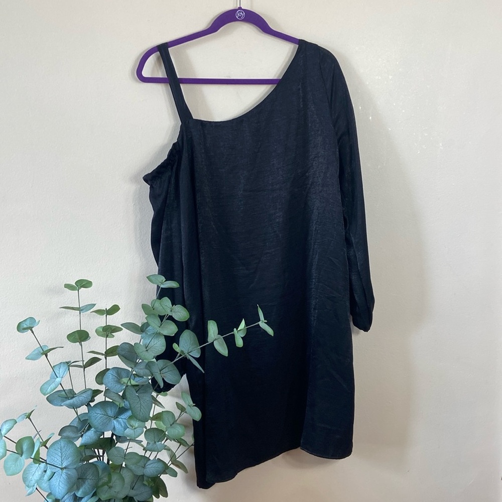 New "The Vanity Room" One off the shoulder Satin Silky Mini Dress Plus Black